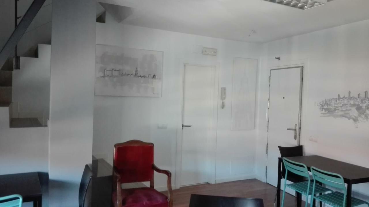 Toletum Low Cost Lofts Diafanos O 2Dormitorios Parking Municipal Gratis Al Aire Libre A 100M Toledo Exterior photo